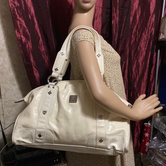 mcm tote - Picture 1 of 9